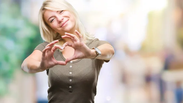 Jonge Mooie Blonde Vrouw Geïsoleerde Achtergrond Glimlachend Liefde Met Hartsymbool — Stockfoto