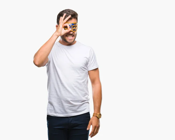 Junger Gutaussehender Mann Mit Karnevalsmaske Über Isoliertem Hintergrund Macht Geste — Stockfoto