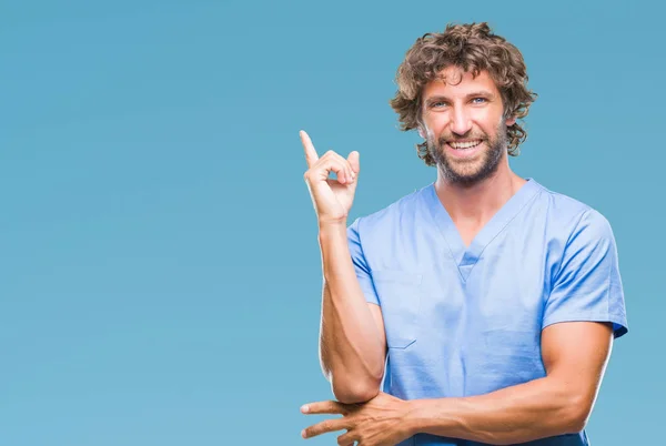 Bonito Cirurgião Hispânico Homem Médico Sobre Fundo Isolado Com Grande — Fotografia de Stock