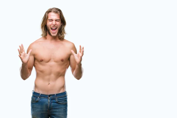 Młody Przystojny Shirtless Człowiek Długimi Włosami Wyświetlono Sexy Ciało Nad — Zdjęcie stockowe