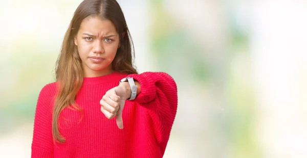 Junge Schöne Brünette Frau Die Roten Winterpullover Über Isoliertem Hintergrund — Stockfoto