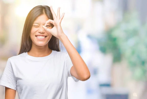 Giovane Donna Asiatica Sfondo Isolato Facendo Gesto Con Mano Sorridente — Foto Stock