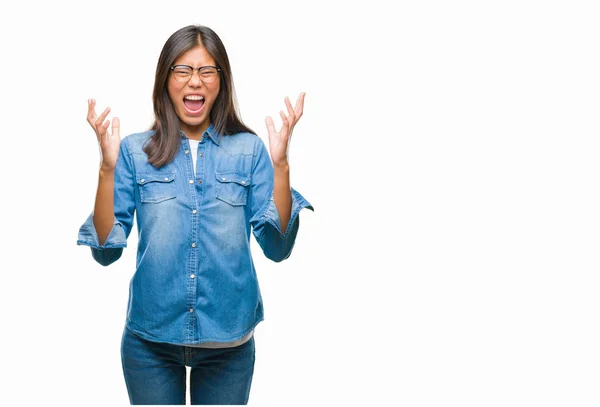 Mujer Asiática Joven Con Gafas Sobre Fondo Aislado Celebrando Loco — Foto de Stock