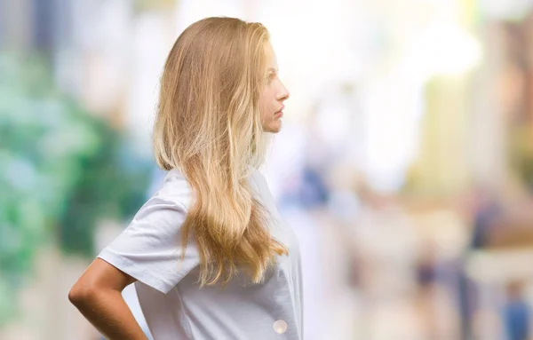 Jonge Mooie Blonde Vrouw Dragen Casual Wit Shirt Geïsoleerde Achtergrond — Stockfoto