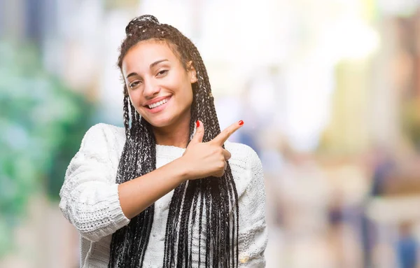 Ung Flätat Hår Afroamerikanska Flicka Klädd Tröja Över Isolerade Bakgrund — Stockfoto