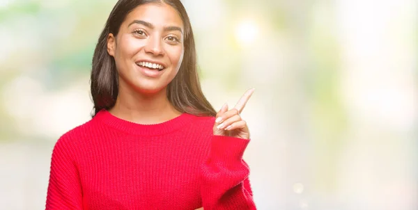 Jovem Mulher Árabe Bonita Vestindo Camisola Inverno Sobre Fundo Isolado — Fotografia de Stock