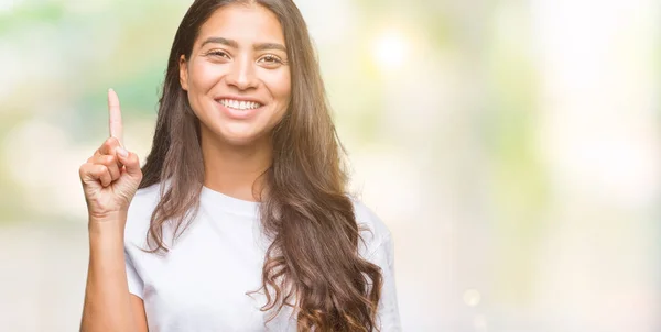 Joven Mujer Árabe Hermosa Sobre Fondo Aislado Mostrando Señalando Hacia —  Fotos de Stock