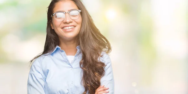 Jeune Belle Femme Arabe Portant Des Lunettes Sur Fond Isolé — Photo