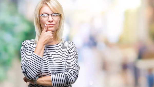 Jeune Belle Femme Blonde Portant Des Lunettes Sur Fond Isolé — Photo