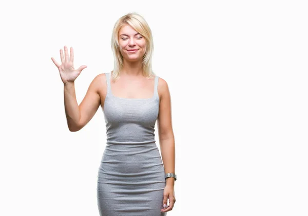 Молодая Красивая Блондинка Изолированном Фоне Показывает Указывает Пальцами Номер Пять — стоковое фото