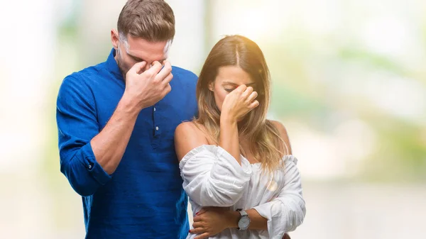 Pareja Joven Enamorada Fondo Aislado Cansado Frotando Nariz Los Ojos — Foto de Stock