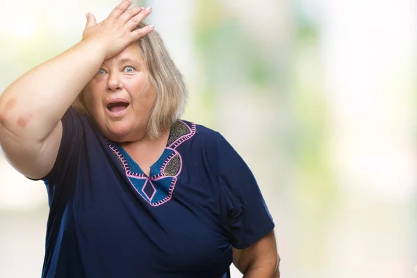 Senior Size Kaukasische Frau Mit Isoliertem Hintergrund Überrascht Mit Hand — Stockfoto