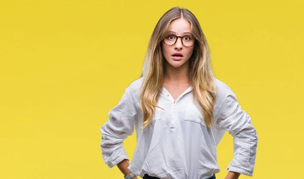 Joven Mujer Negocios Rubia Hermosa Con Gafas Sobre Fondo Aislado —  Fotos de Stock