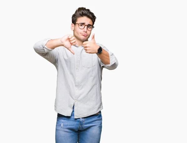 Young Handsome Man Wearing Glasses Isolated Background Doing Thumbs Disagreement — Stock Photo, Image