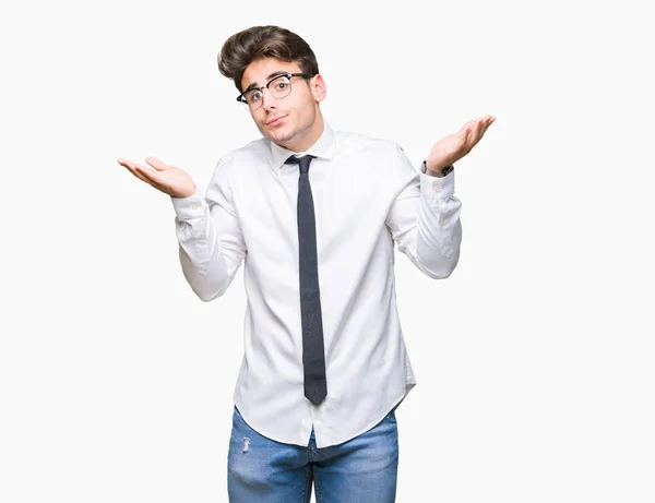 Jovem Homem Negócios Vestindo Óculos Sobre Fundo Isolado Expressão Indolor — Fotografia de Stock