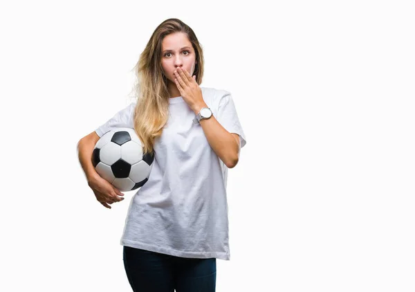 Joven Hermosa Mujer Rubia Sosteniendo Pelota Fútbol Sobre Fondo Aislado —  Fotos de Stock