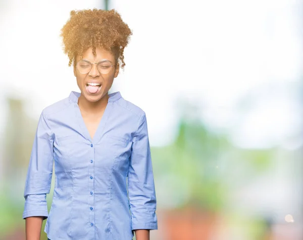 Gyönyörű Fiatal Afro Amerikai Üzletasszony Kitart Nyelvem Elszigetelt Háttér Vicces — Stock Fotó