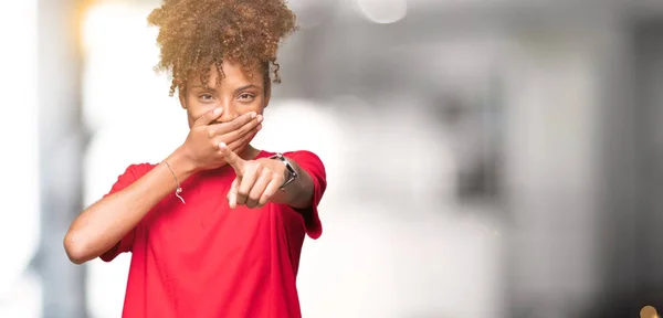 Belle Jeune Femme Afro Américaine Sur Fond Isolé Rire Vous — Photo