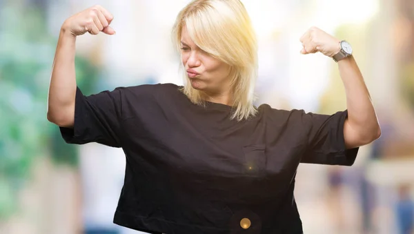 Giovane Bella Donna Bionda Sfondo Isolato Mostrando Muscoli Delle Braccia — Foto Stock