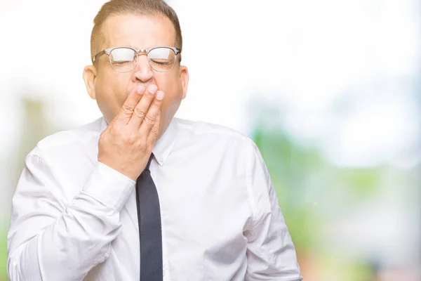 Empresarios Mediana Edad Árabe Hombre Con Gafas Sobre Fondo Aislado —  Fotos de Stock