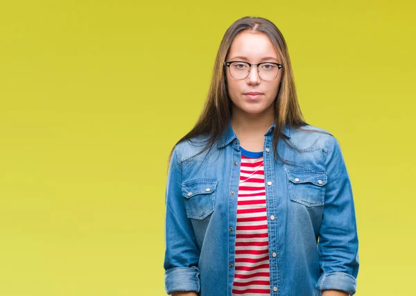 Unga Vackra Kaukasiska Kvinna Som Bär Glasögon Över Isolerade Bakgrund — Stockfoto