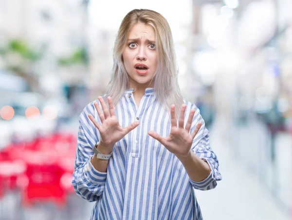 Mladá Blond Žena Izolované Pozadí Strach Hrůzu Strach Výraz Stop — Stock fotografie