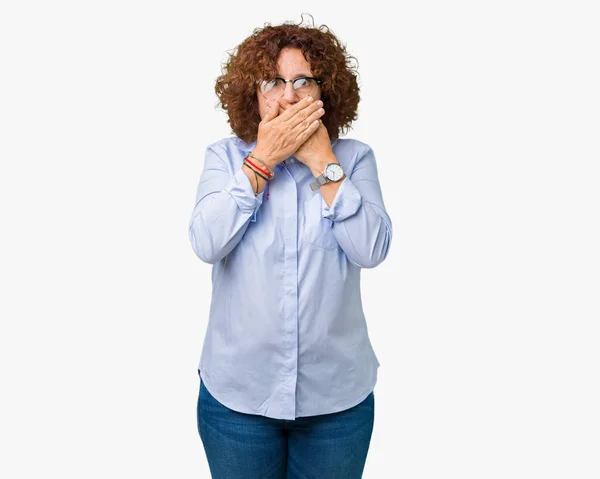 Hermosa Mujer Negocios Senior Ager Medio Usando Gafas Sobre Fondo — Foto de Stock