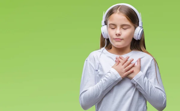 Menina Bonita Jovem Usando Fones Ouvido Ouvindo Música Sobre Fundo — Fotografia de Stock