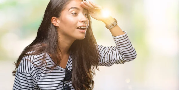 Jonge Mooie Arabische Vrouw Zonnebril Dragen Geïsoleerd Achtergrond Erg Blij — Stockfoto