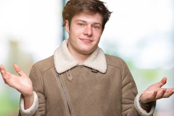 Joven Hombre Guapo Con Abrigo Invierno Sobre Fondo Aislado Expresión —  Fotos de Stock