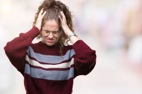 Mooie Brunette Krullend Haar Jong Meisje Bril Geïsoleerde Achtergrond Lijden — Stockfoto