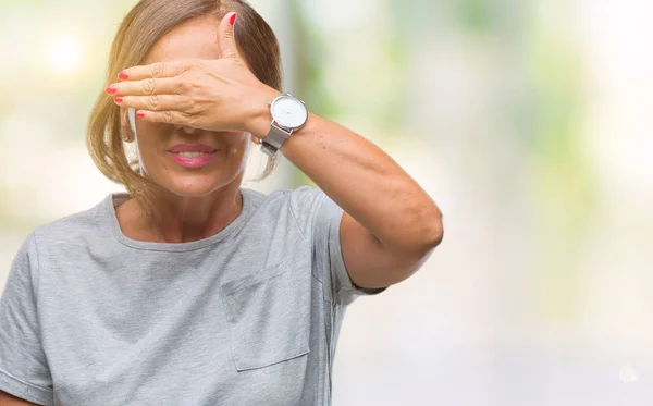 Donna Ispanica Anziana Mezza Età Che Indossa Occhiali Sfondo Isolato — Foto Stock