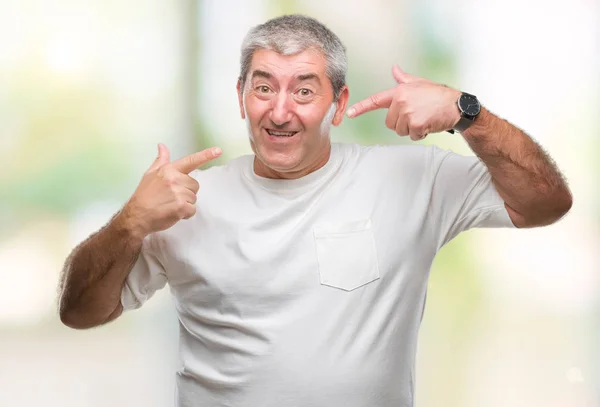 Knappe Senior Man Geïsoleerde Achtergrond Glimlachend Vertrouwen Tonen Wijzen Niet — Stockfoto