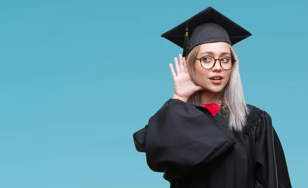 Mladá Blond Žena Nosí Postgraduální Uniforma Izolované Pozadí Úsměvem Rukou — Stock fotografie