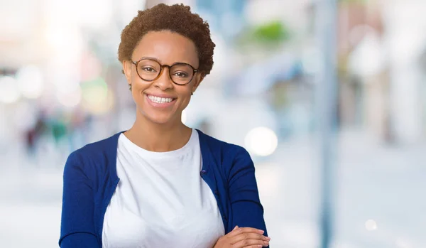 Ung Vacker Afroamerikanska Kvinna Som Bär Glasögon Över Isolerade Bakgrund — Stockfoto