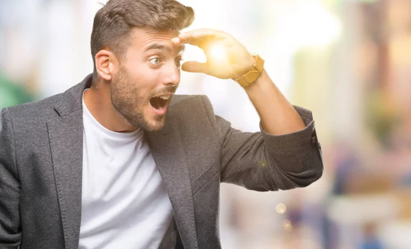 Giovane Uomo Affari Bello Sfondo Isolato Molto Felice Sorridente Guardando — Foto Stock