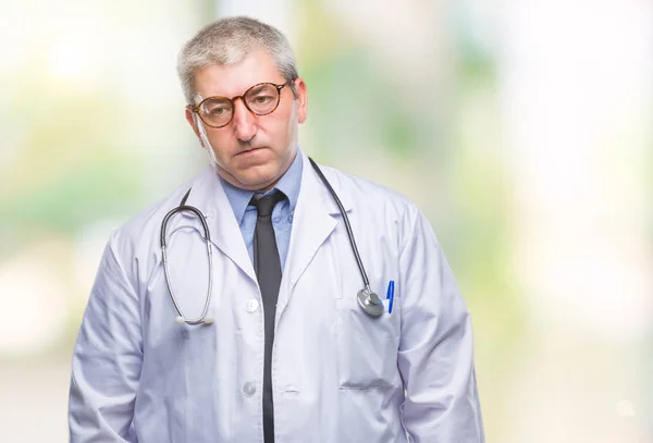 Bell Uomo Anziano Medico Sfondo Isolato Depresso Preoccupato Angoscia Piangendo — Foto Stock