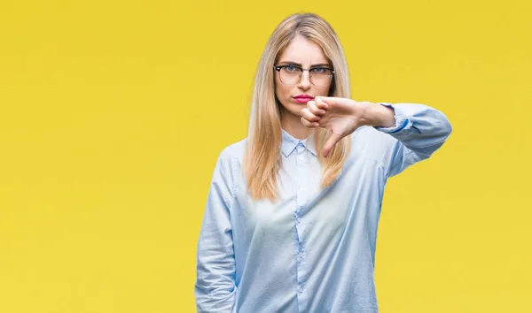 Joven Mujer Negocios Rubia Hermosa Con Gafas Sobre Fondo Aislado —  Fotos de Stock