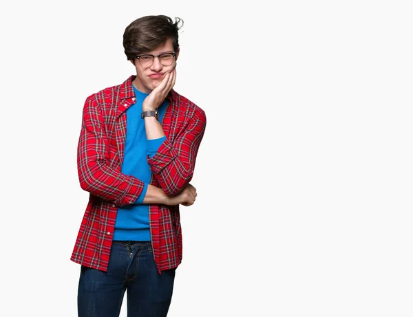 Joven Estudiante Guapo Con Gafas Sobre Fondo Aislado Pensando Que — Foto de Stock