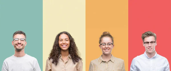 Collage Van Een Groep Mensen Geïsoleerd Kleurrijke Achtergrond Met Een — Stockfoto