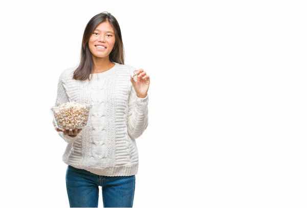 Giovane Donna Asiatica Mangiare Popcorn Sfondo Isolato Con Una Faccia — Foto Stock