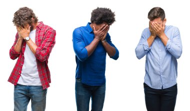 Kolaj bir grup yüz eller ile ağlayarak süre kapsayan üzgün ifade ile izole arka plan üzerinde Afro-Amerikan ve İspanyol adam. Depresyon kavramı.