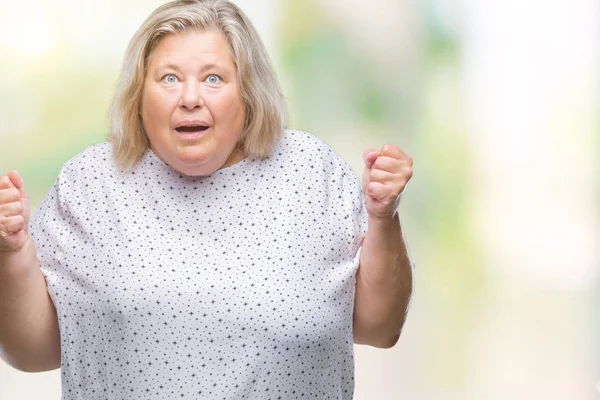 Senior Size Mulher Caucasiana Sobre Fundo Isolado Comemorando Surpreso Espantado — Fotografia de Stock