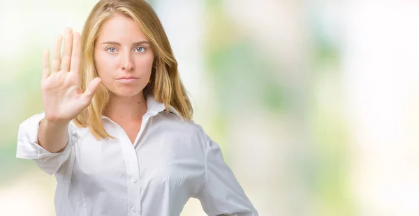 Mooie Jonge Zakenvrouw Geïsoleerde Achtergrond Stop Zingen Met Palm Van — Stockfoto