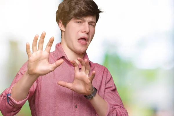 Joven Hombre Negocios Guapo Sobre Fondo Aislado Asustado Aterrorizado Con —  Fotos de Stock