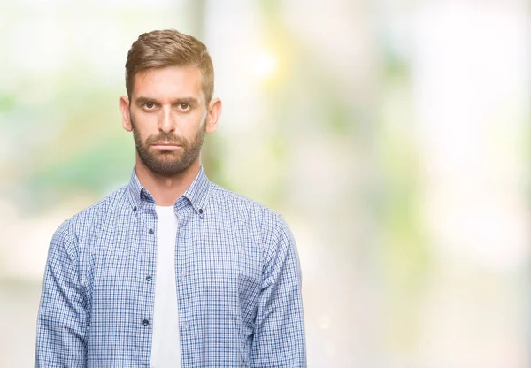 Ung Vacker Man Klädd Vit Shirt Över Isolerade Bakgrund Deprimerad — Stockfoto