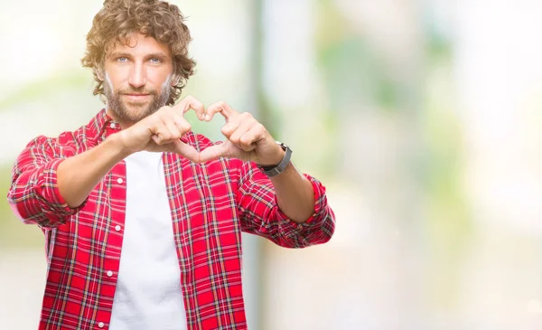 Bonito Homem Modelo Hispânico Sobre Fundo Isolado Sorrindo Amor Mostrando — Fotografia de Stock