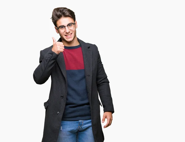 Joven Hombre Elegante Guapo Con Gafas Sobre Fondo Aislado Haciendo —  Fotos de Stock