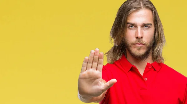 Homem Bonito Jovem Com Cabelos Longos Sobre Fundo Isolado Fazendo — Fotografia de Stock