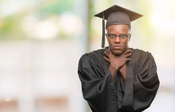 Ung Utexaminerades Afroamerikanska Mannen Över Isolerade Bakgrund Skrika Och Kväva — Stockfoto